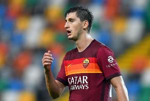 记者：塞维利亚等多队都在追求库姆布拉，他今夏将离开罗马