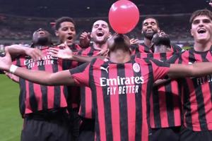 名场面首次来到圣西罗！意媒：恩昆库吹气球庆祝动作是献给儿子的