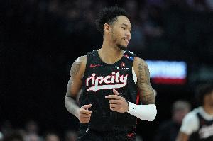 塔图姆：安芬尼-西蒙斯已打出优异表现 相信他能在绿军大放异彩