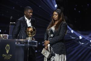 法媒：法国前总统萨科齐将一记者误认为登贝莱母亲，闹了个乌龙