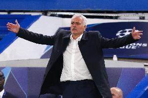 即将交手！波尔图主帅回应穆帅负蓝军后言论：赢球才值得被讨论