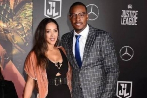 皮尔斯：第一次约炮是2006年和我前妻 真的后来我们结婚了