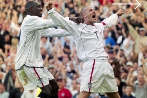 经典时刻！2001年的今天小贝任意球绝平希腊，英格兰进军世界杯