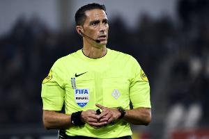 欧足联官方：爱沙尼亚VS意大利裁判组来自荷兰，主裁判格聚比于克