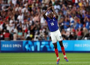 替补埃基蒂克登场，28岁马特塔终迎法国国家队首秀