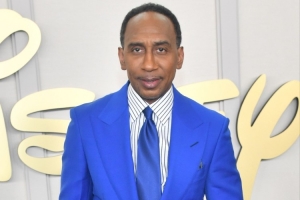 A-史密斯：我知道詹姆斯在背后搞我 他试图阻止我走到今天的位置