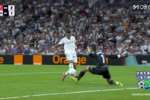 差之毫厘！姆巴佩单刀挑射破门！可惜越位再次进球无效！