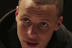 最强防守阵容！卡戴珊一家也有自己的战衣了